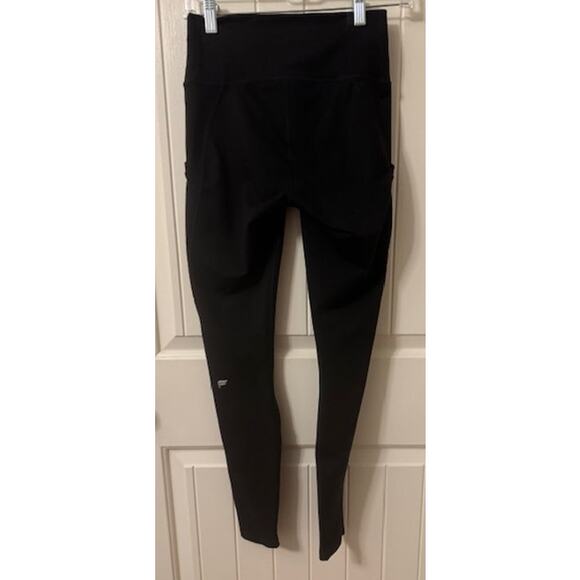 Fabletics Black Sports Bra and Leggings Set - Picture 5 of 10